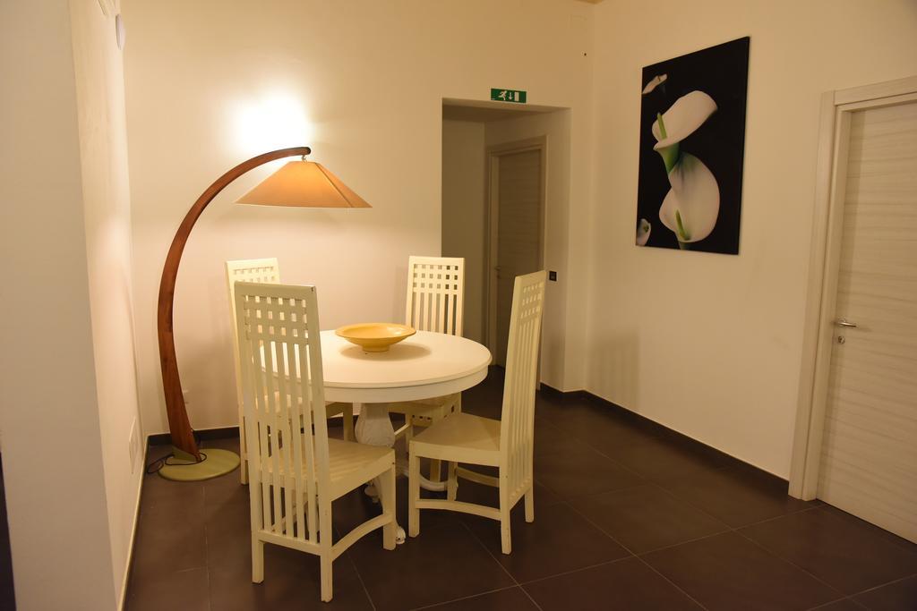 Up Room&Suite Lecce Exterior photo